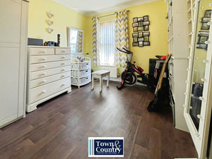 LADYSMITH AVENUE- click for photo gallery